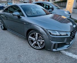 AUDI TT Coupé 45 TFSI quattro