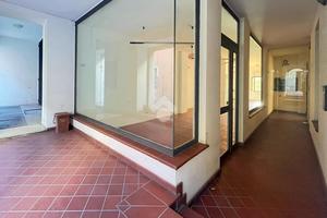 UFFICIO A PADENGHE SUL GARDA