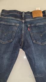 Lewis jeans 