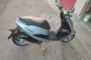 Suzuki UF 50 Estilete