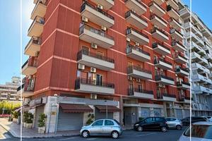 Via Sabato 4 vani+acc vista mare