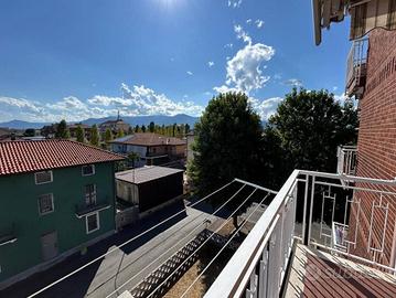 Appartamento di 77 m² con 3 locali e box auto a Ci