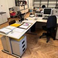 Scrivania ufficio