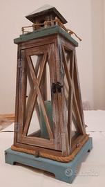 Lanterna azzurrina in legno