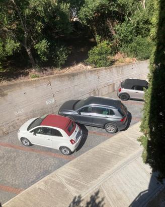 Posto auto grande esterno centro paese