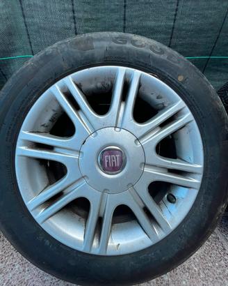 Gomme e cerchi in lega
