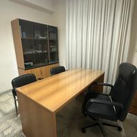 Scrivania uso ufficio