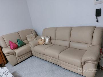 Divani Chateau d’Ax Vera pelle bianca