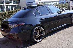 Alfa Romeo Giulia 2.0 Turbo 280 CV AQ4 Intensa