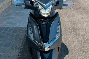 Scooter kymco