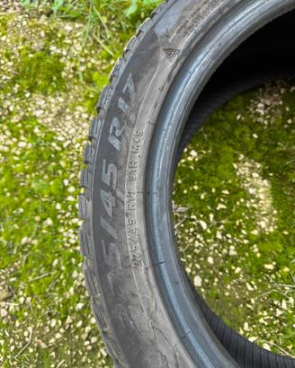 Pneumatici invernali Pirelli 225/45/r17