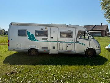 Motorhome Mobilvetta  design Genio hc