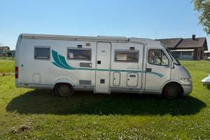 Motorhome Mobilvetta  design Genio hc