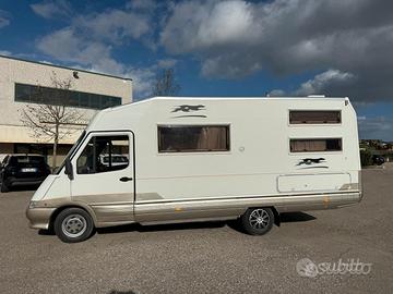 LAIKA ECOVIP 200 FORD 2.5 TD 7 POSTI ANNO 1995 Lai