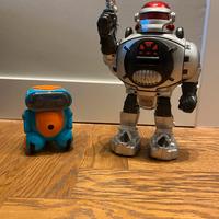 Robot e archi giocattolo