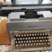 Macchina da scrivere Olivetti