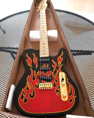 Chitarra Elettrica con disegno Fiamme