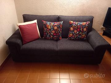 Divano 2 posti