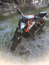 KTM Duke 125