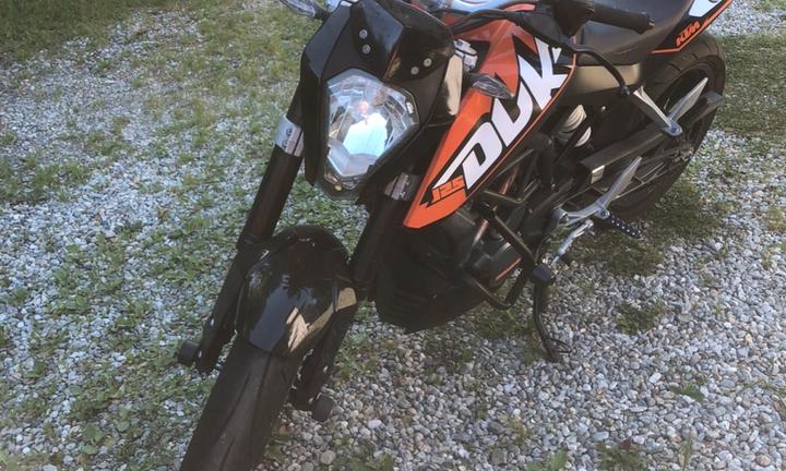 KTM Duke 125