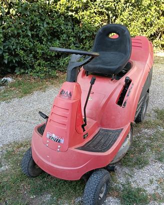 trattorino tagliaerba