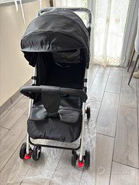 Passeggino molto leggero e pieghevole