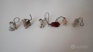 Lotto 6 portachiavi o ciondoli per cellulari nuovi
