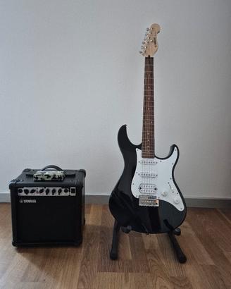 Kit chitarra e amplificatore Yamaha EG112
