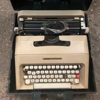 Macchina da scrivere