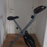 cyclette pieghevole 