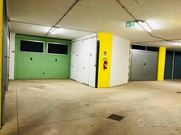 Pomezia Box x Auto e moto mq. 25 c. a.