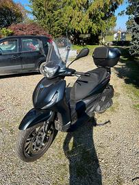 Piaggio beverly s 400