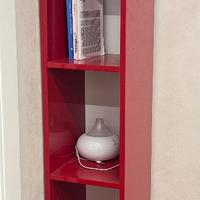 Libreria rosso lucido
