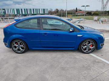 FORD FOCUS ST