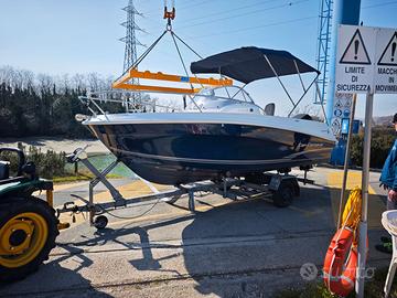 Jeanneau Cap Camarat 5.5 WA 2017 + Motore+Carrello