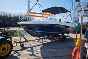 Jeanneau Cap Camarat 5.5 WA 2017 + Motore+Carrello