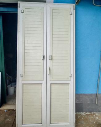 Balcone in PVC nuovo