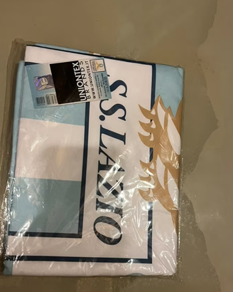 Portafoglio e Bandiera Lazio