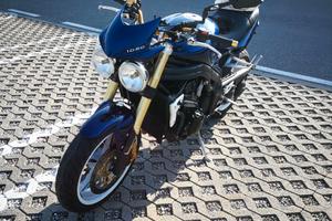 Triumph speed triple