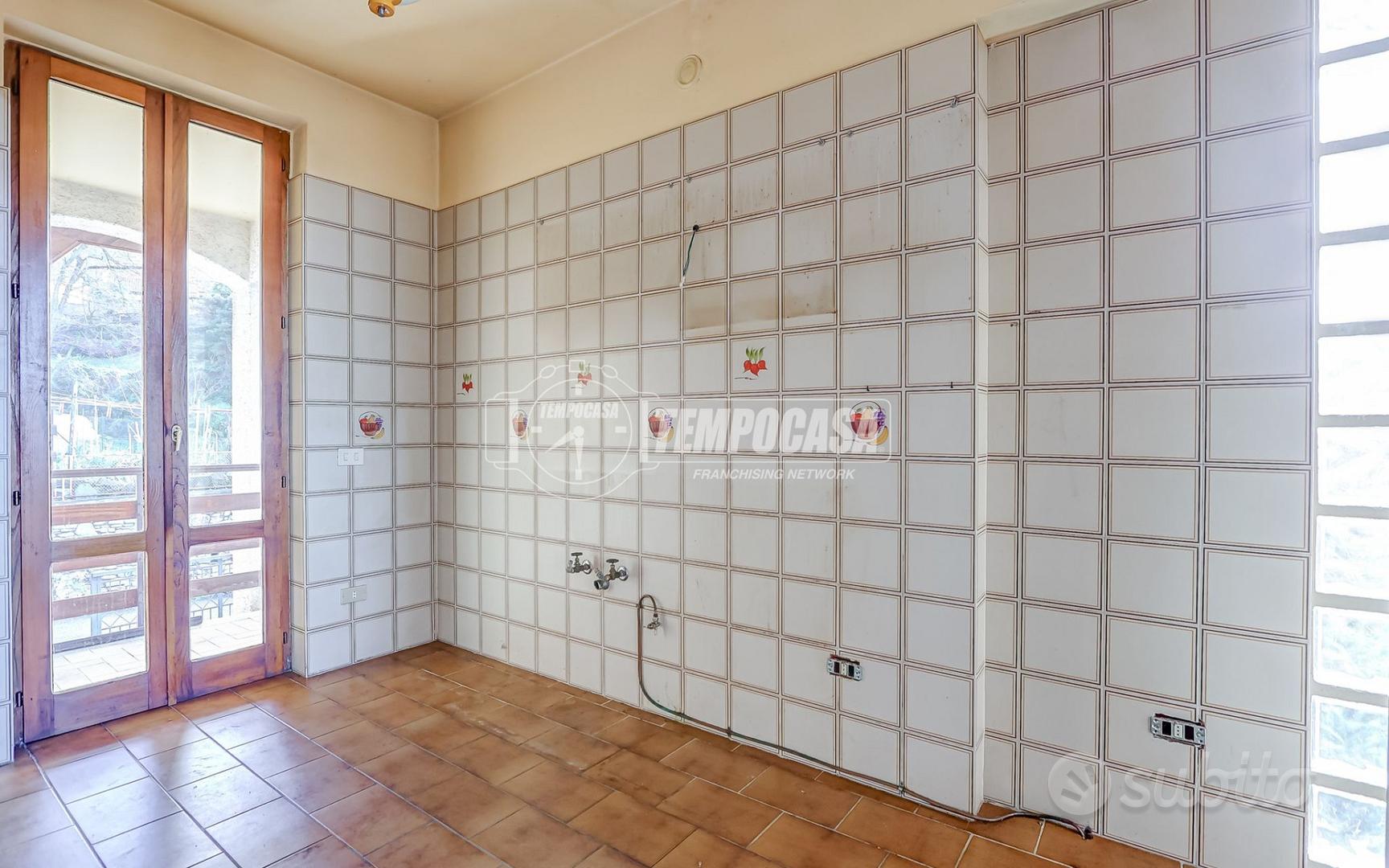 House in Luino, Creva - Vista 5