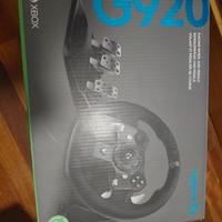 Volante Logitech G920 e cambio manuale