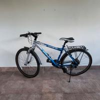 bici mountain bike blu uomo come nuova