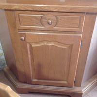 Mobile  ad angolo porta TV