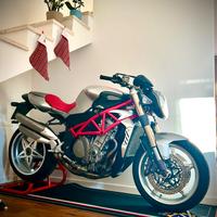 MV Agusta Brutale 910s