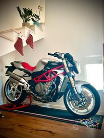 MV Agusta Brutale 910s