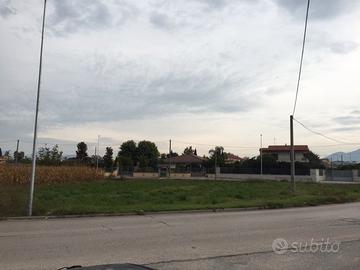 Terreno edificabile 1700 mq in centro