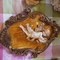 Collezione di vari oggetti in ceramica