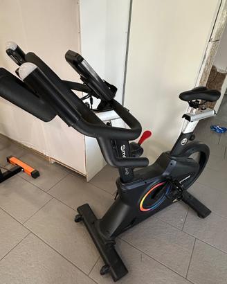 Bicicletta indoor Bodytone SMB1 v3 Smart Bike