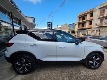 Volvo XC40 T3 Geartronic R-design