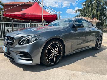 Mercedes-benz E 220 d Coupé Auto Premium Plus